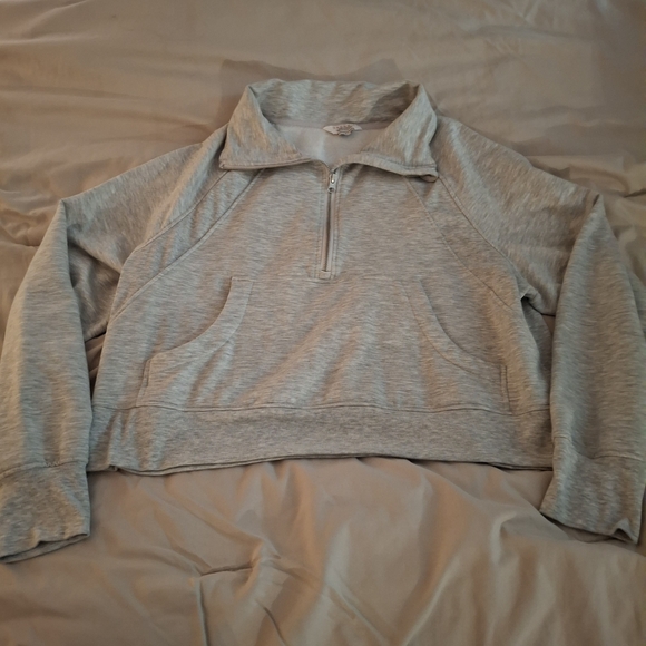 Danskin Womem's Gray Polo Collar Cropped Sweatshirt - Picture 3 of 9